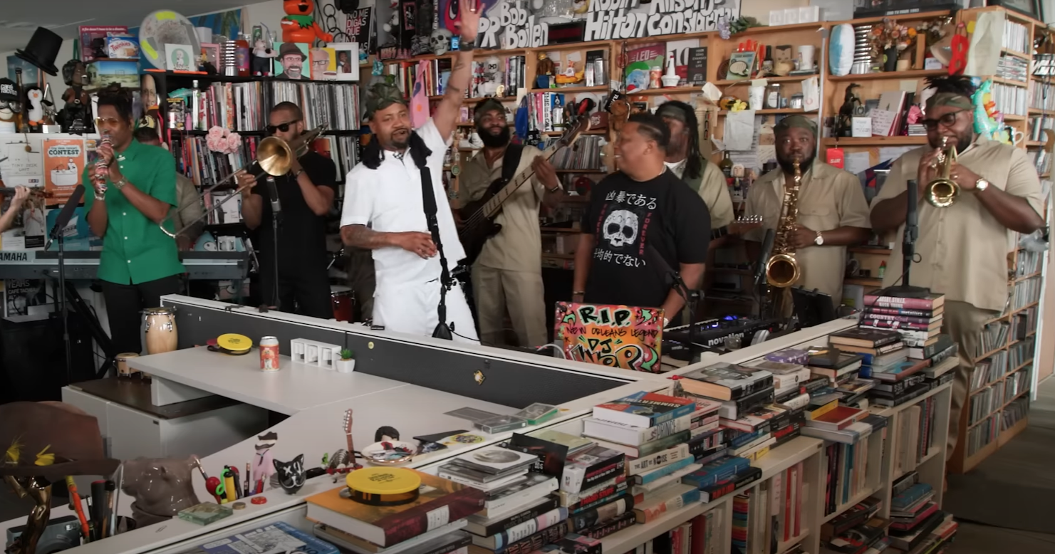 Juvenile makes NPR back that azz up in one of the greatest Tiny Desk concerts ever - Vimarsana News