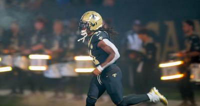 NO.saintsraiders.092826.869.jpg