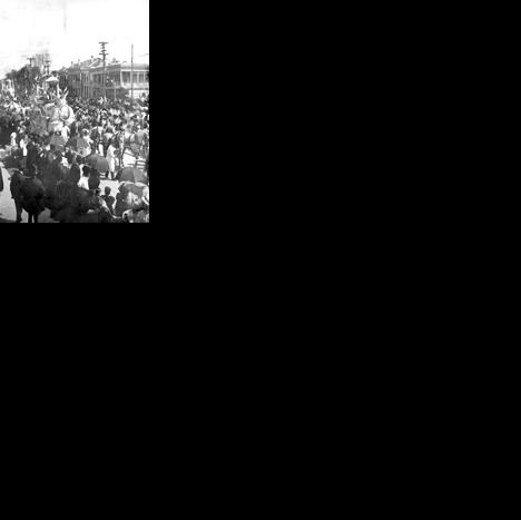 Blake Pontchartrain: Photographer J.N. Teunisson captured early 20th century New Orleans