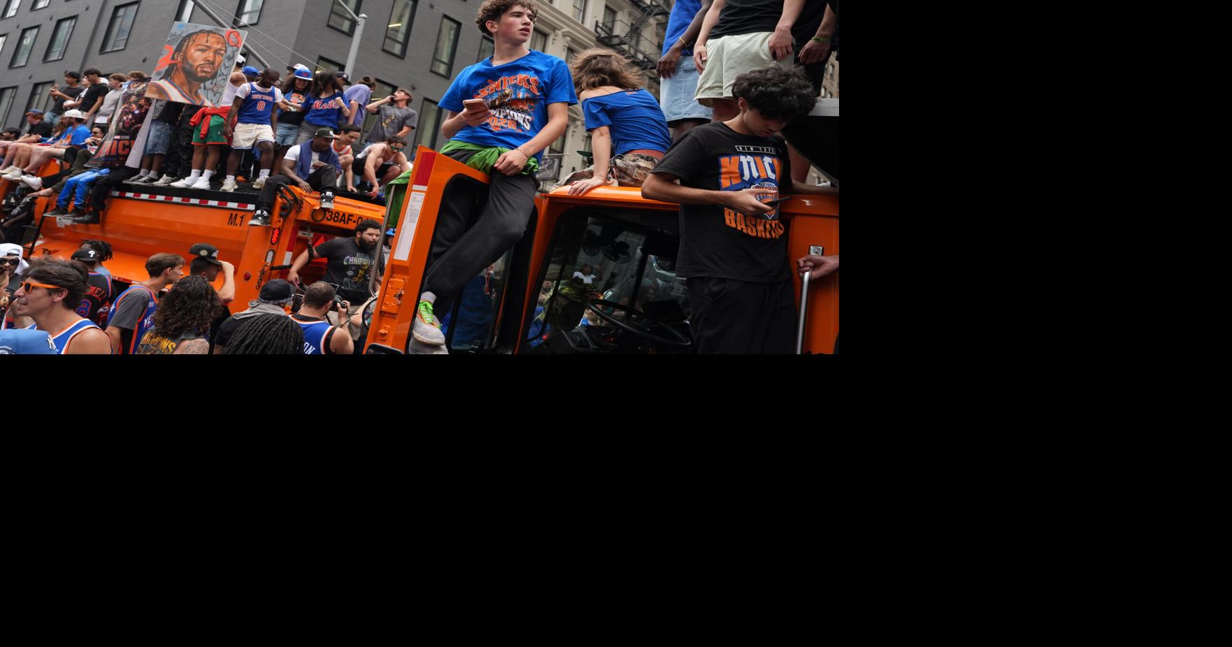 Chalmette's Mitchell Robinson goes viral riding his own pickup truck in Knicks' title parade