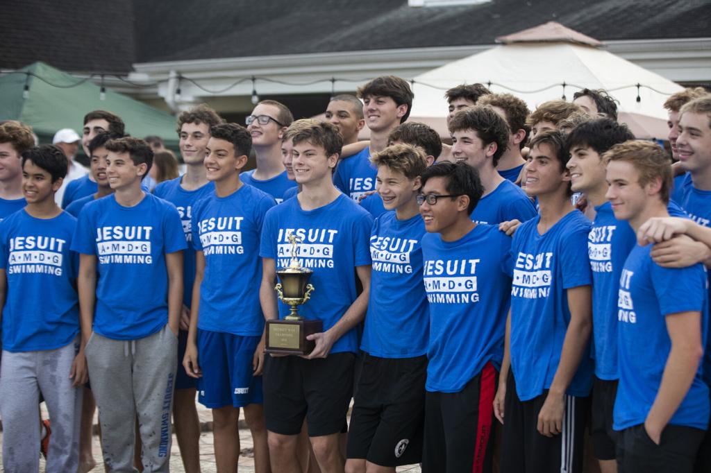 Jesuit sweeps boys and girls state swimming titles, Glencoe impresses, Sports