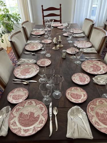Jan Risher's dinner party table