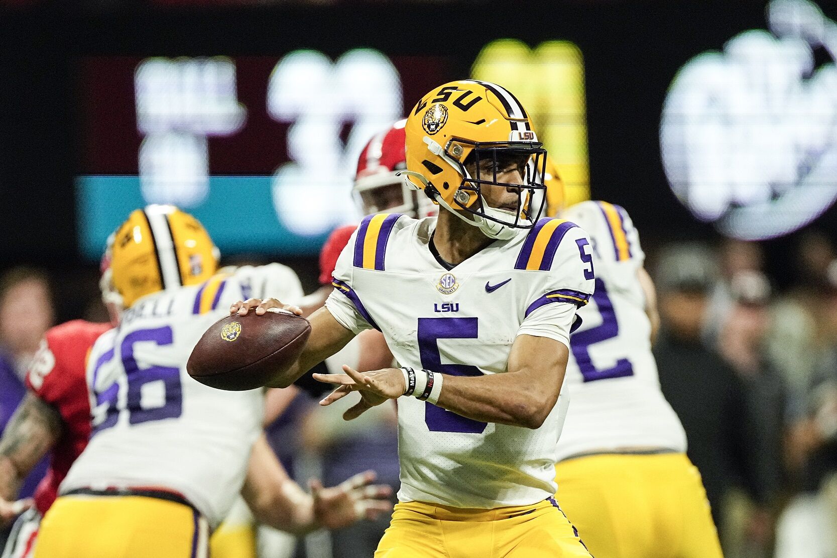 Georgia's Jalen Carter Lifts LSU QB Jayden Daniels On Sack | LSU | Nola.com