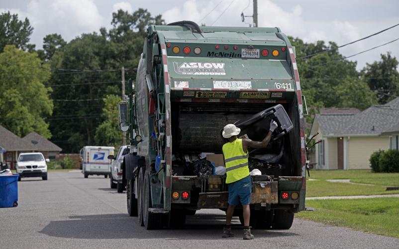 Kenner residents will spend more on new garbage contract after change