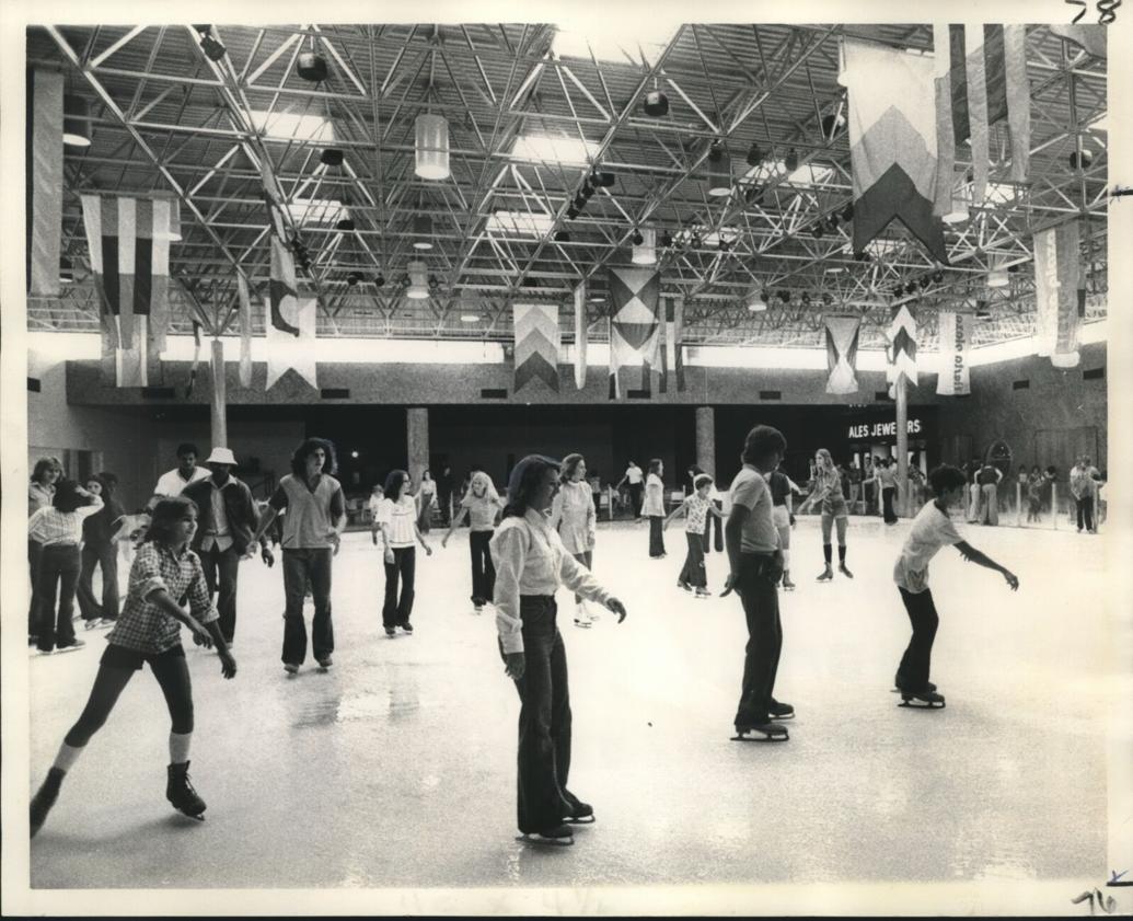 Blake Pontchartrain In the '70s and '80s, four rinks defied nature and