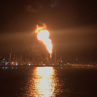 Massive flare at Chalmette refinery an 'unplanned event' that let