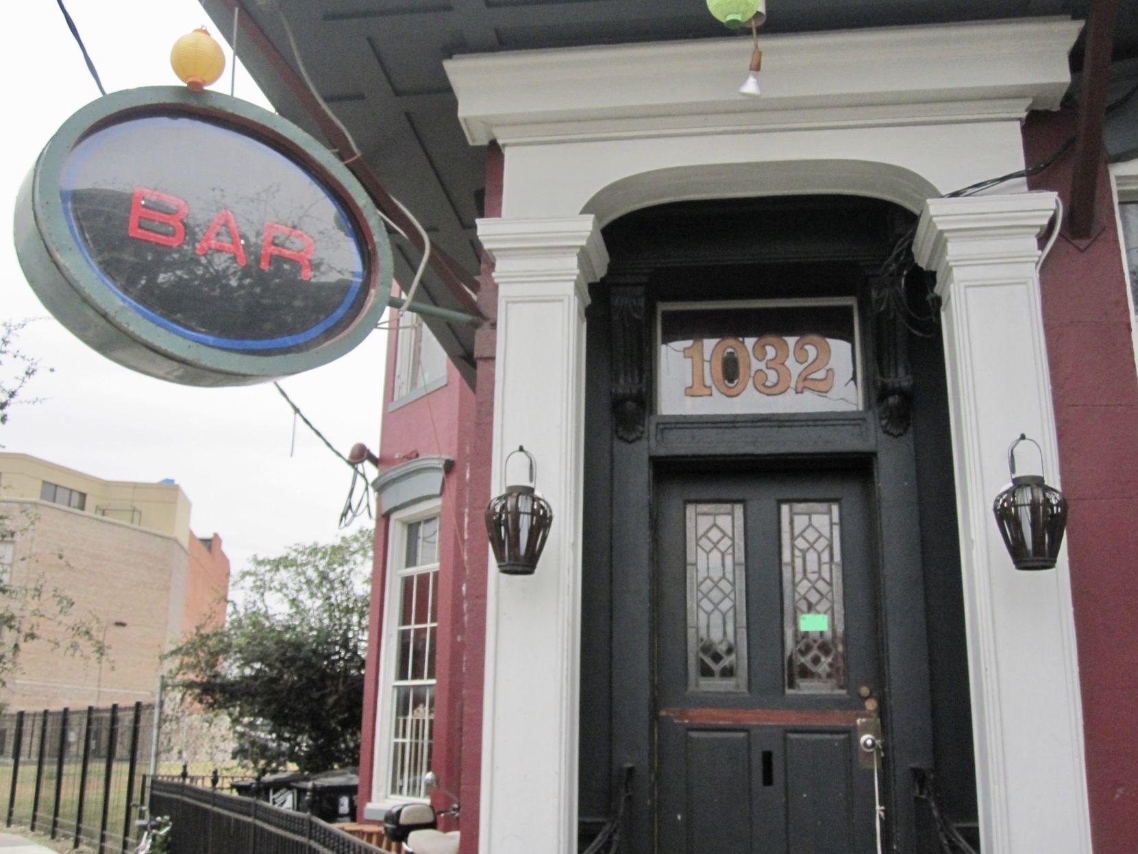 Circle Bar Caught Between Coronavirus And An Expiring Lease Ends An Era As It Closes Down Keith Spera Nola Com Circle Bar New Orleans Calendar