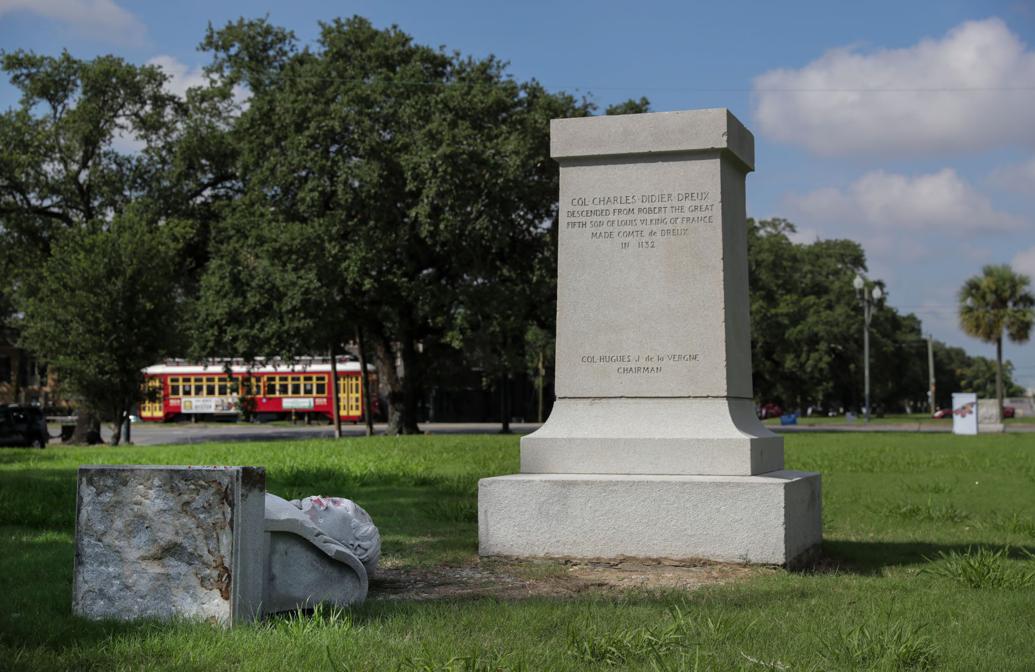 Photos Confederate monuments in New Orleans vandalized Photos
