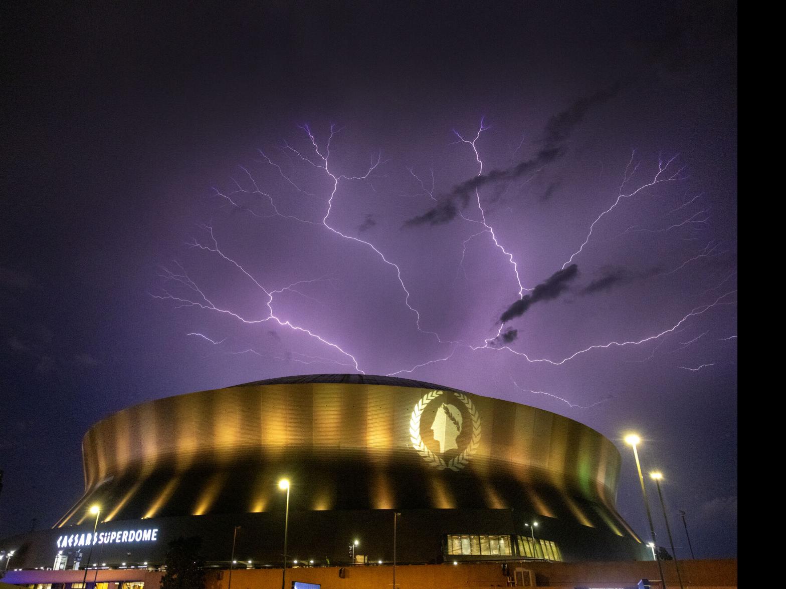 Saints to practice at Dallas Cowboys' AT&T Stadium this week due to  Hurricane Ida, Saints