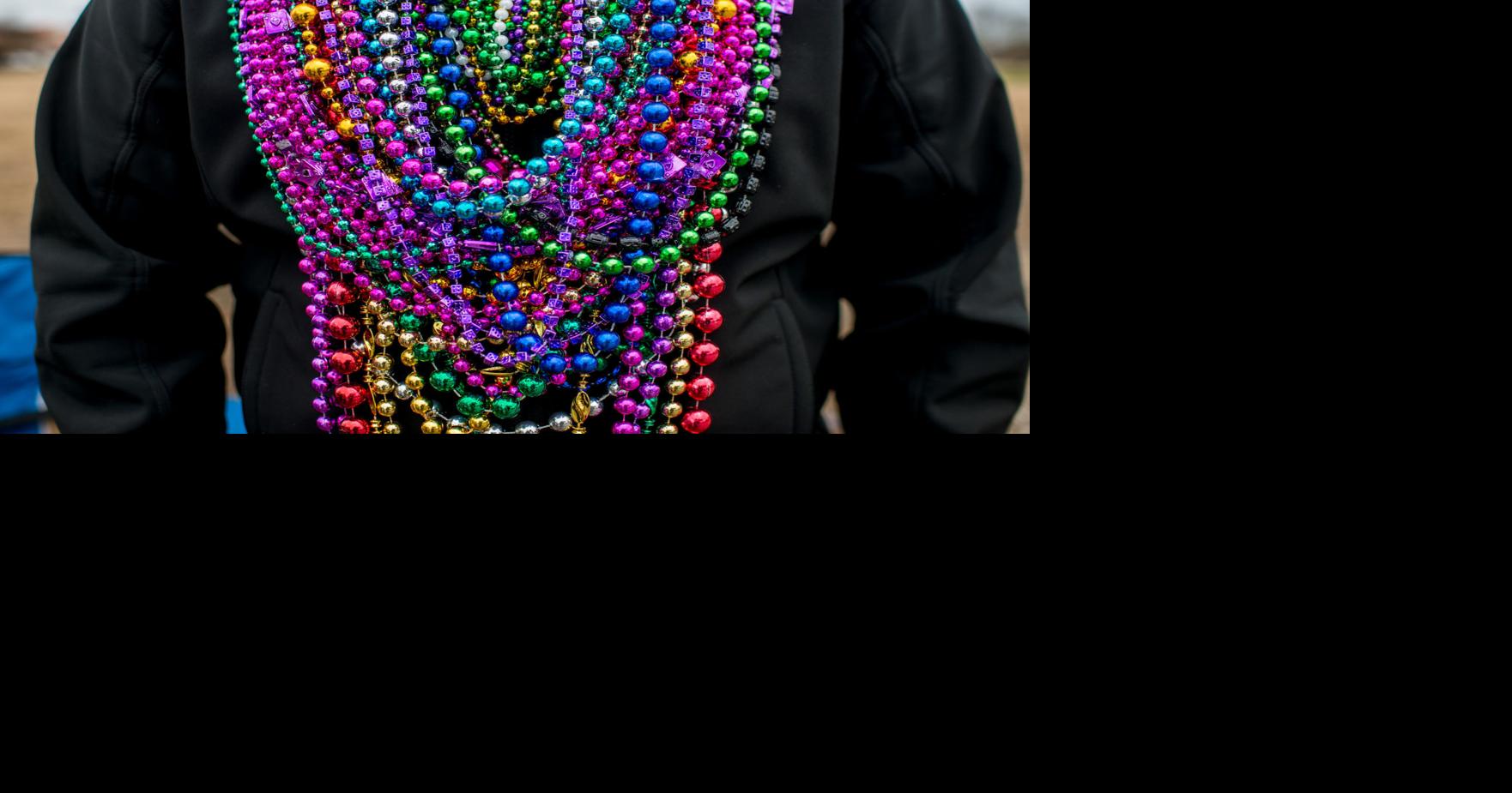 Standing water? No problem. New Orleans paradegoers get creative with ...