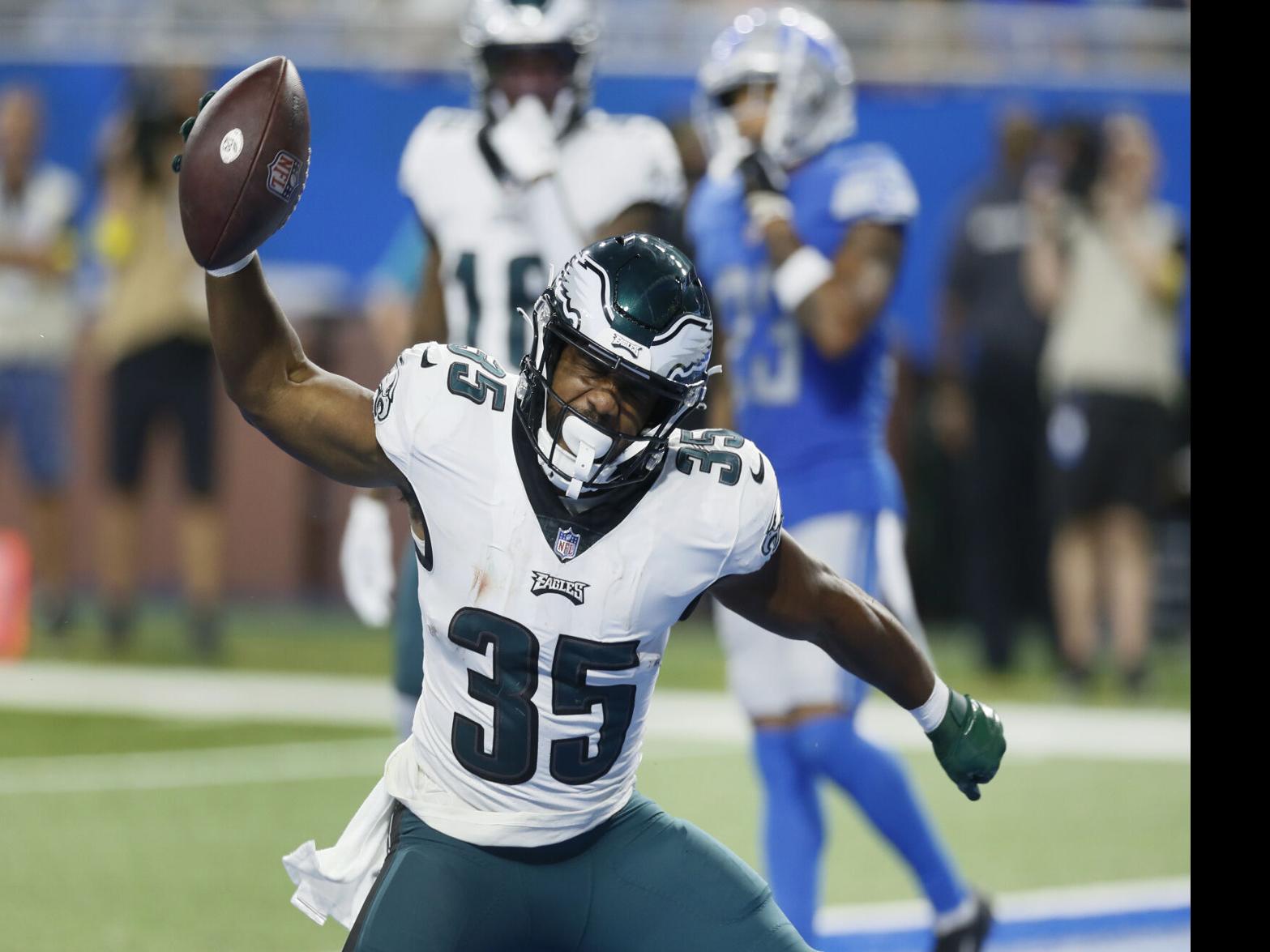 Defense helps Eagles win 1,000-yard Super Bowl