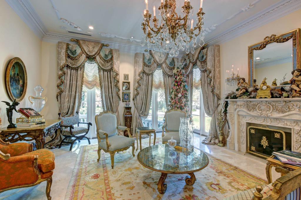 Couple Recreates Houston Home But More Pimped Out On Spacious