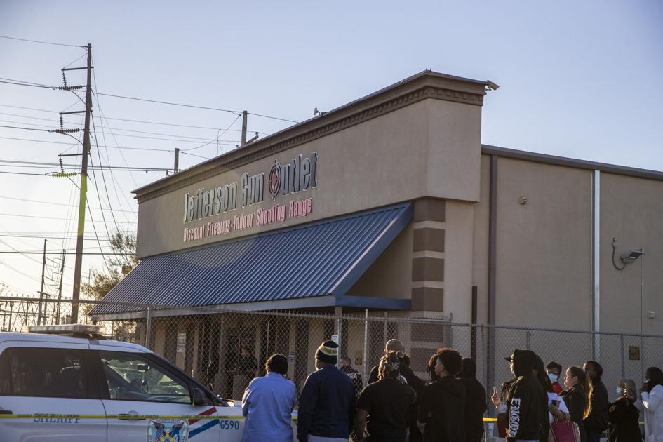New Orleans man, 27, started a shootout at the Jefferson Gun Outlet that left him and 2 more dead: sources |  Crime / Police