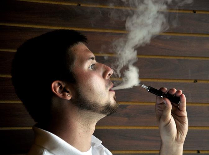 elfbar nachfüll pod läuft aus Can You Flying with Vape? E-Cigarette Rules on Airport & Planes main image 0