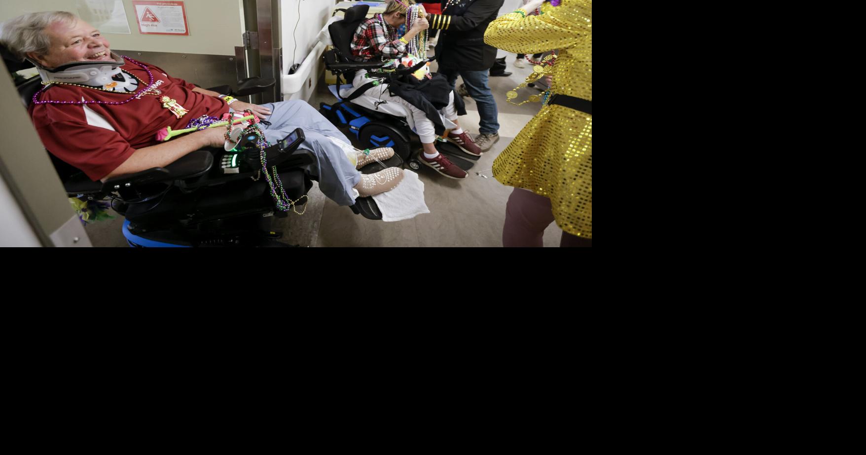 Photos: Mardi Gras Mitzva Makers bring Carnival to patients at Touro Infirmary