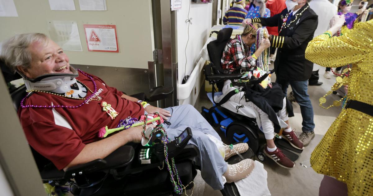 Photos: Mardi Gras Mitzva Makers bring Carnival to patients at Touro Infirmary