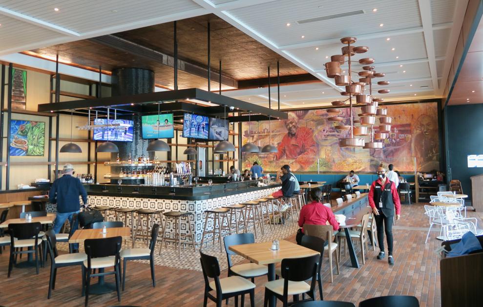 See which restaurants have reopened at the New Orleans airport, what to