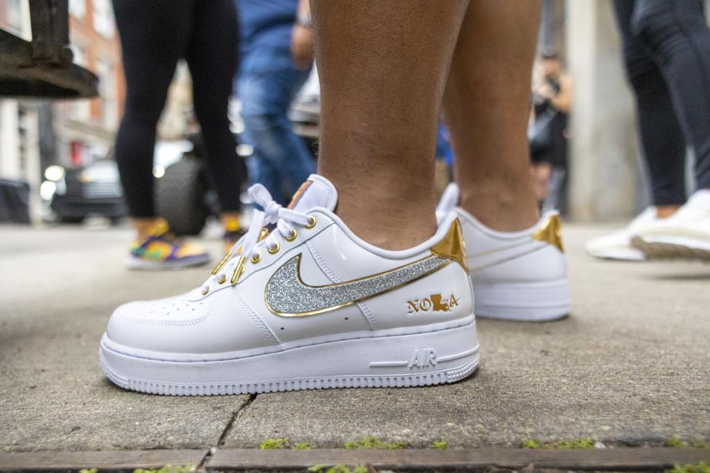 Derecho preferible Año nuevo Photos: 504 pairs of shoes celebrating the rise of rap music in New Orleans  debuted on Saturday | Photos | nola.com