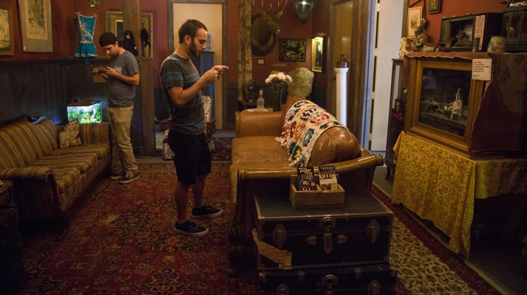 Get a Clue! Friends band together to solve a mystery ...