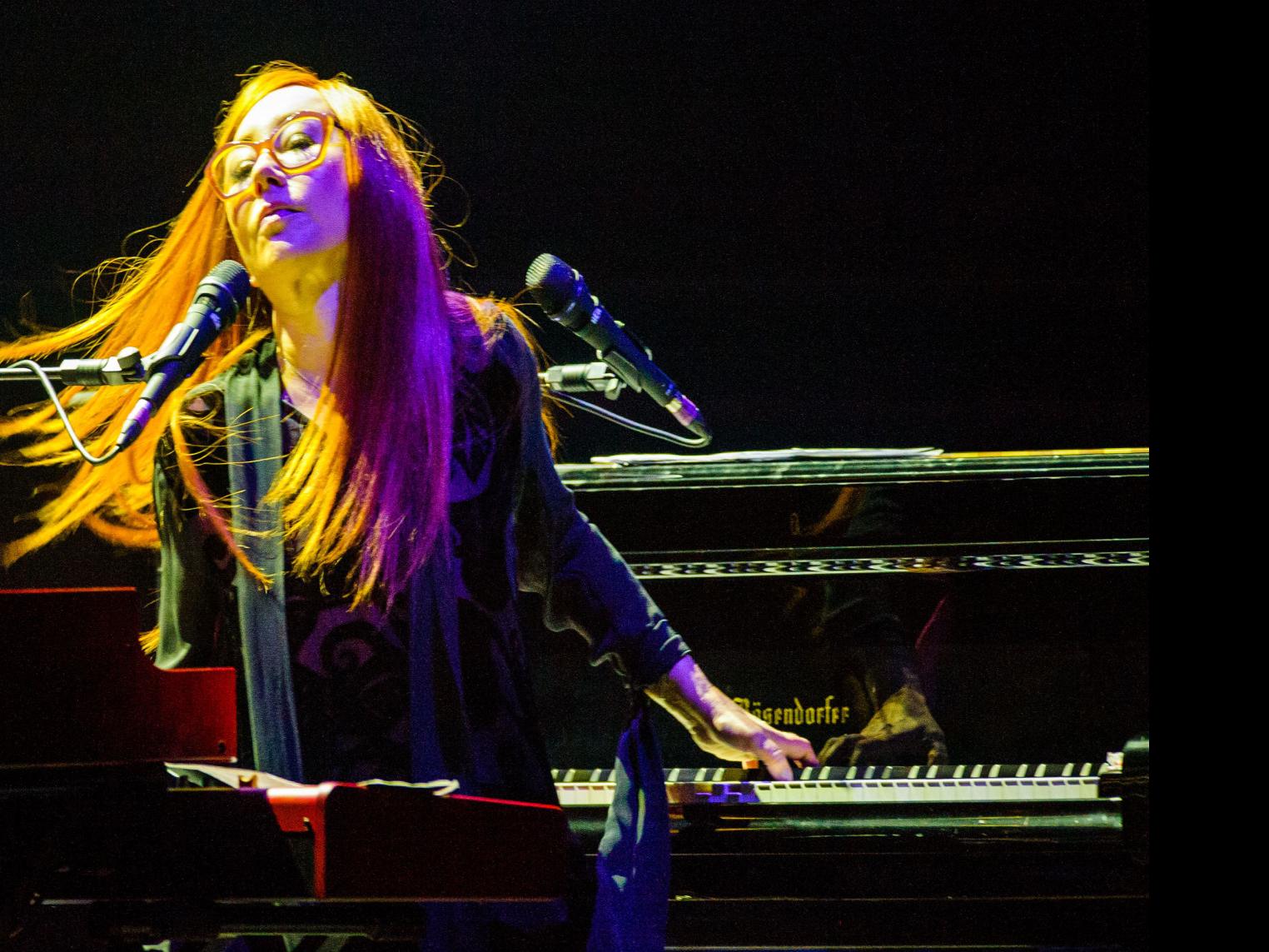Tori Amos In New Orleans She Was At Her Best At Her Most Unconventional Keith Spera Nola Com If you want inside her, well, boy you'd better make her raspberry swirl. tori amos in new orleans she was at