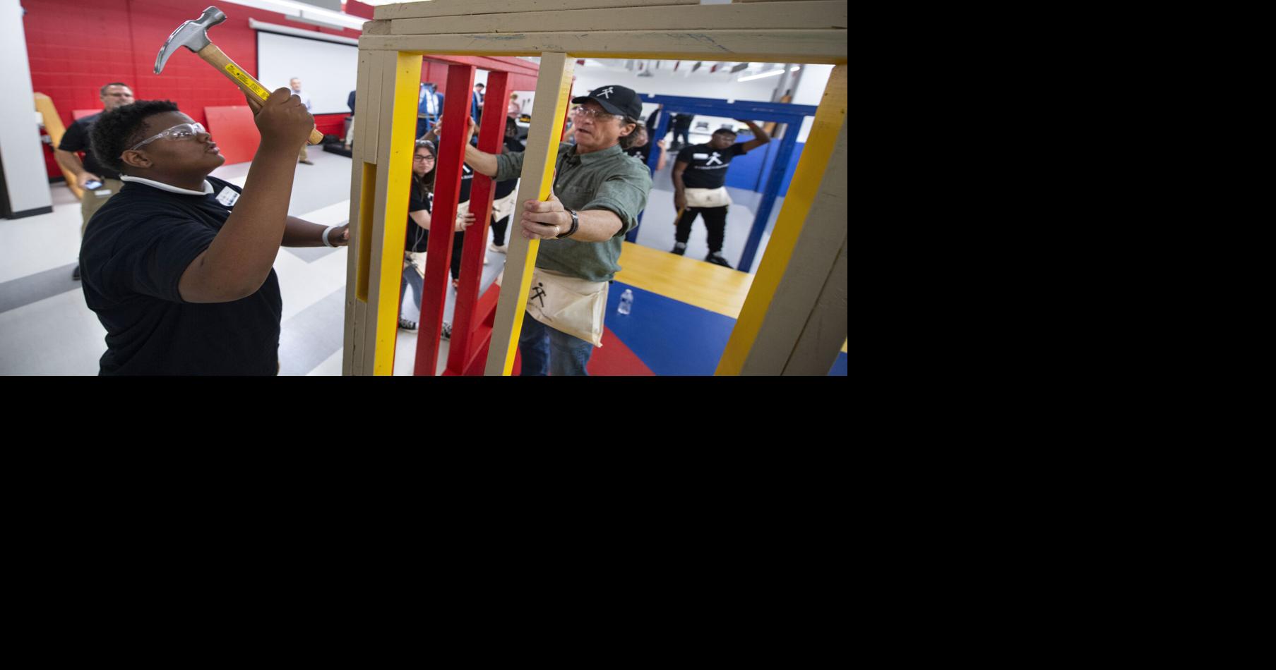 https://bloximages.newyork1.vip.townnews.com/nola.com/content/tncms/assets/v3/editorial/2/44/2441905e-bea1-4a75-800c-8b90ff85f189/642f2e20b6ffd.image.jpg?crop=1807%2C950%2C0%2C98&resize=1200%2C631&order=crop%2Cresize