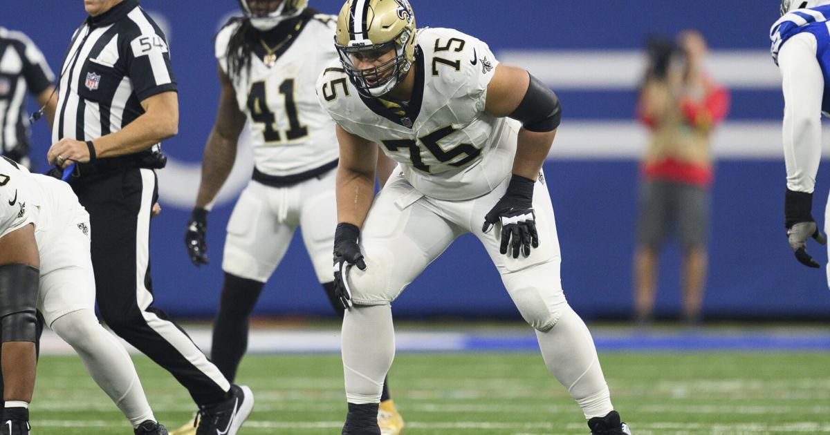 A longtime, successful Saints offensive lineman has announced his retirement