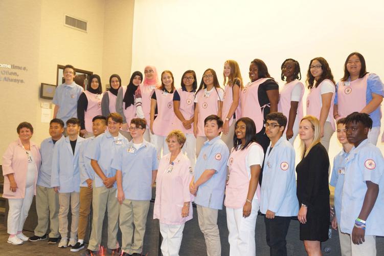 West Jefferson Medical Center Auxiliary honors Junior Volunteers Archive