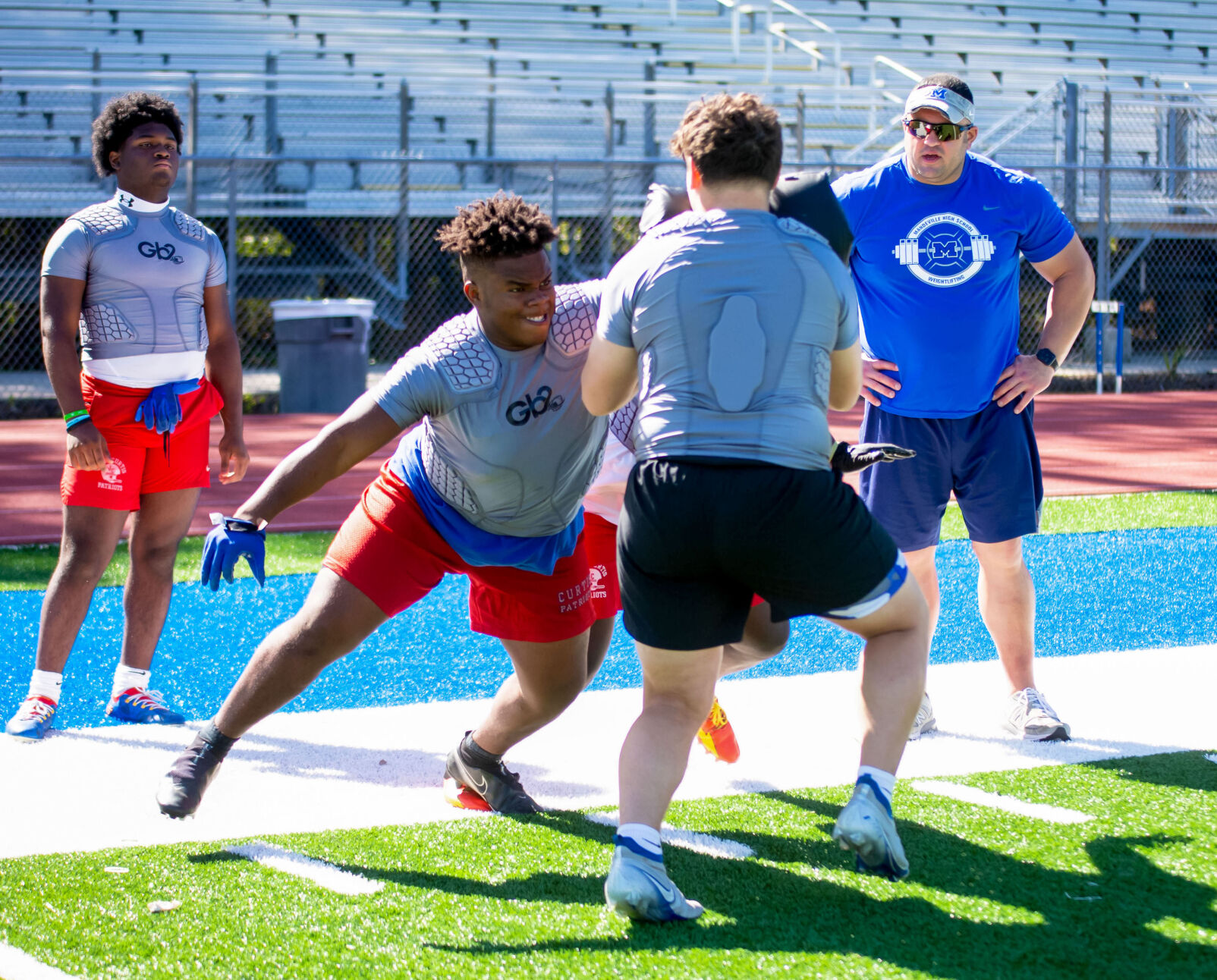 HOFer Alan Faneca teaches football, life to area youth | St