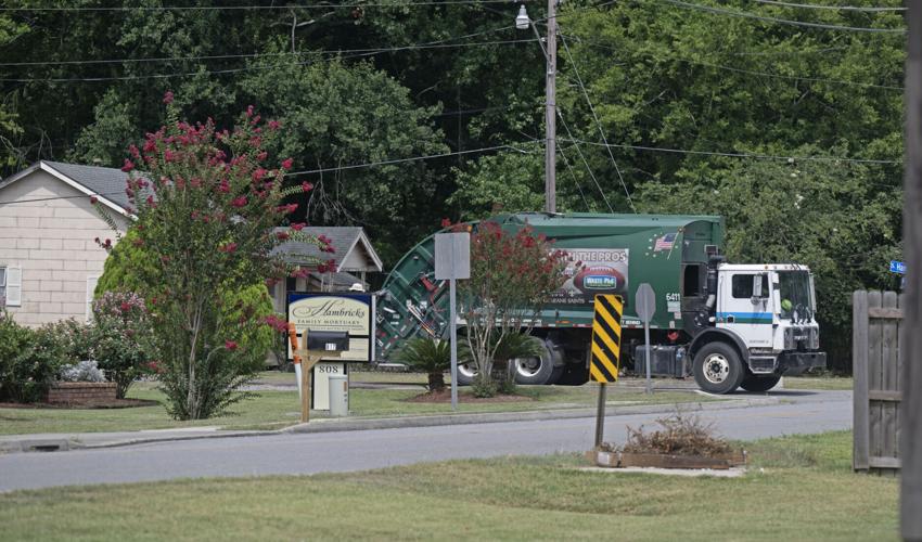 Kenner residents will spend more on new garbage contract after change