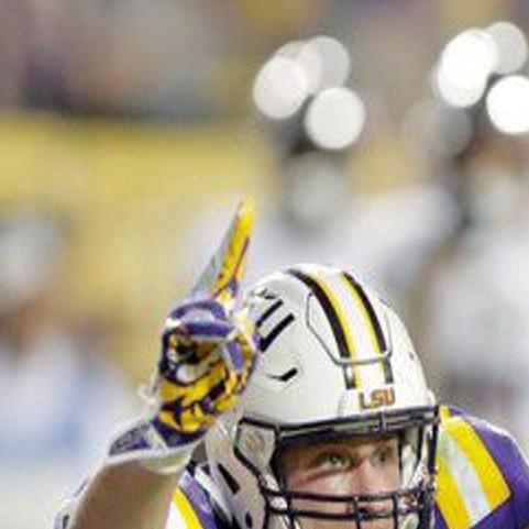 Foster Moreau picked to wear No. 18 LSU jersey in 2018, Archive