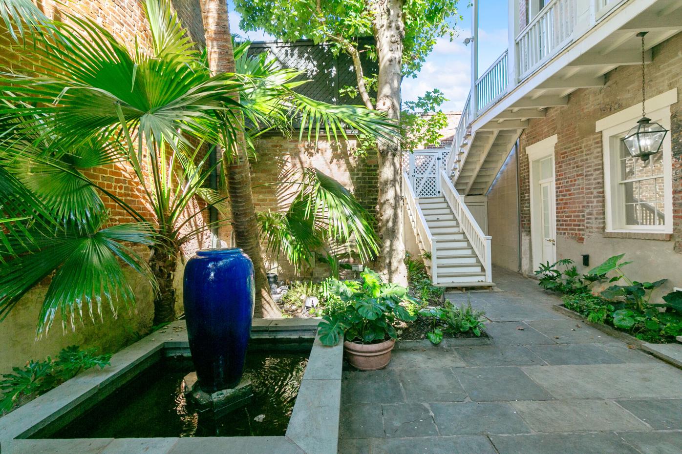 French Quarter townhouse for $2.9M offers space, character | Home/Garden |  nola.com, image size:1396x930