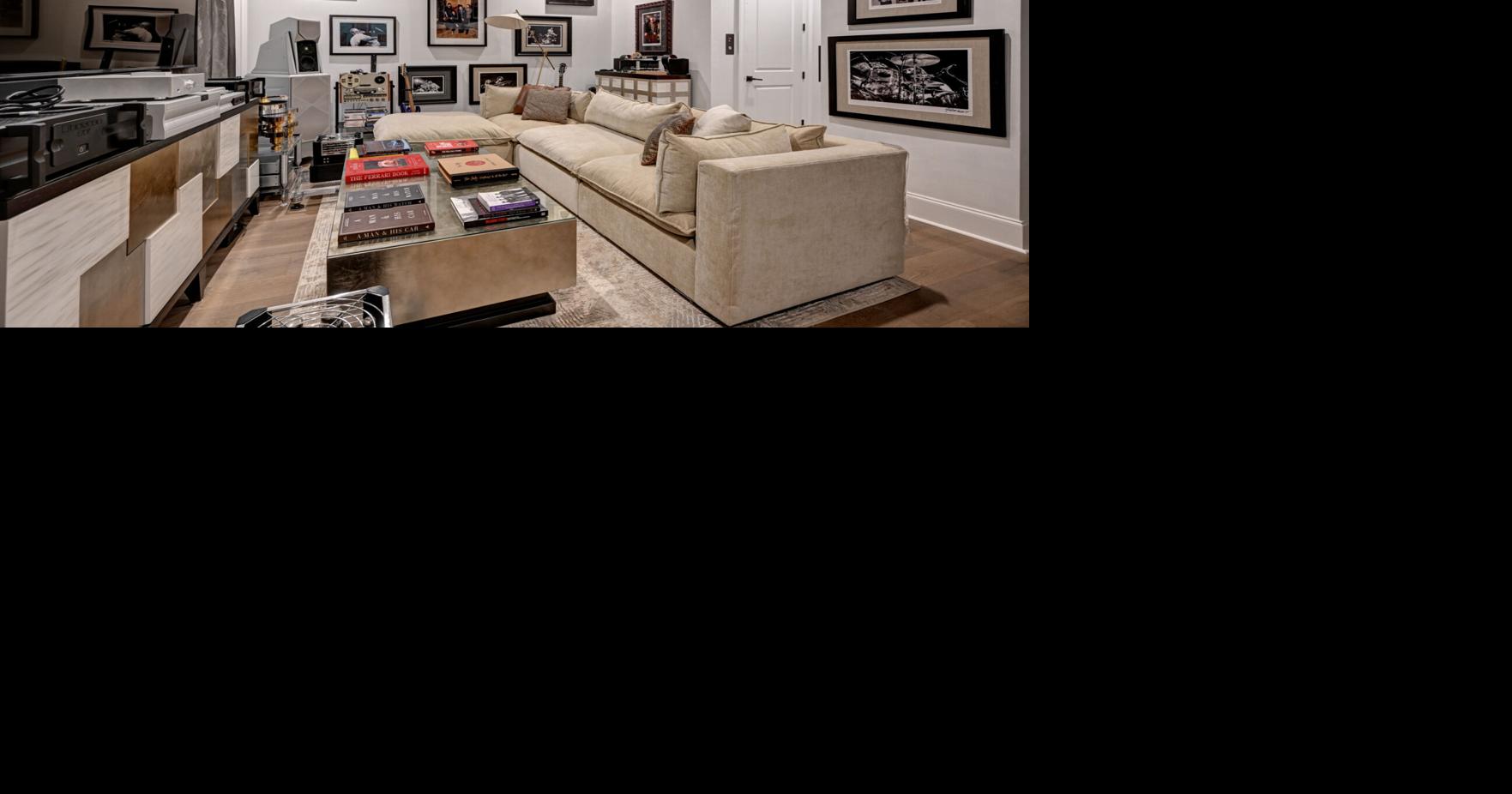 This rock 'n' roll residence in New Orleans' Lake Vista neighborhood has turntables and more