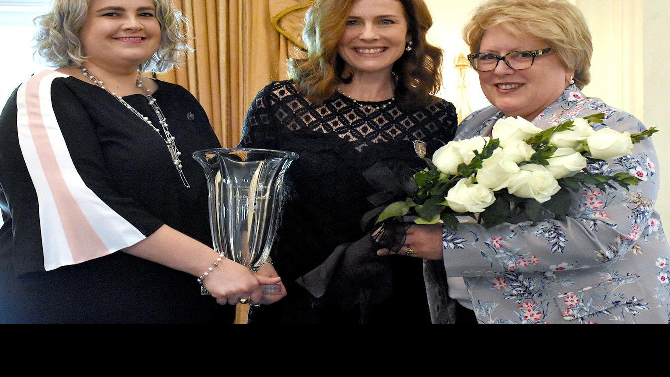 Amy Coney Barrett Mother Of 7 Metairie Native Solid Conservative Next Supreme Court Justice Nola Com