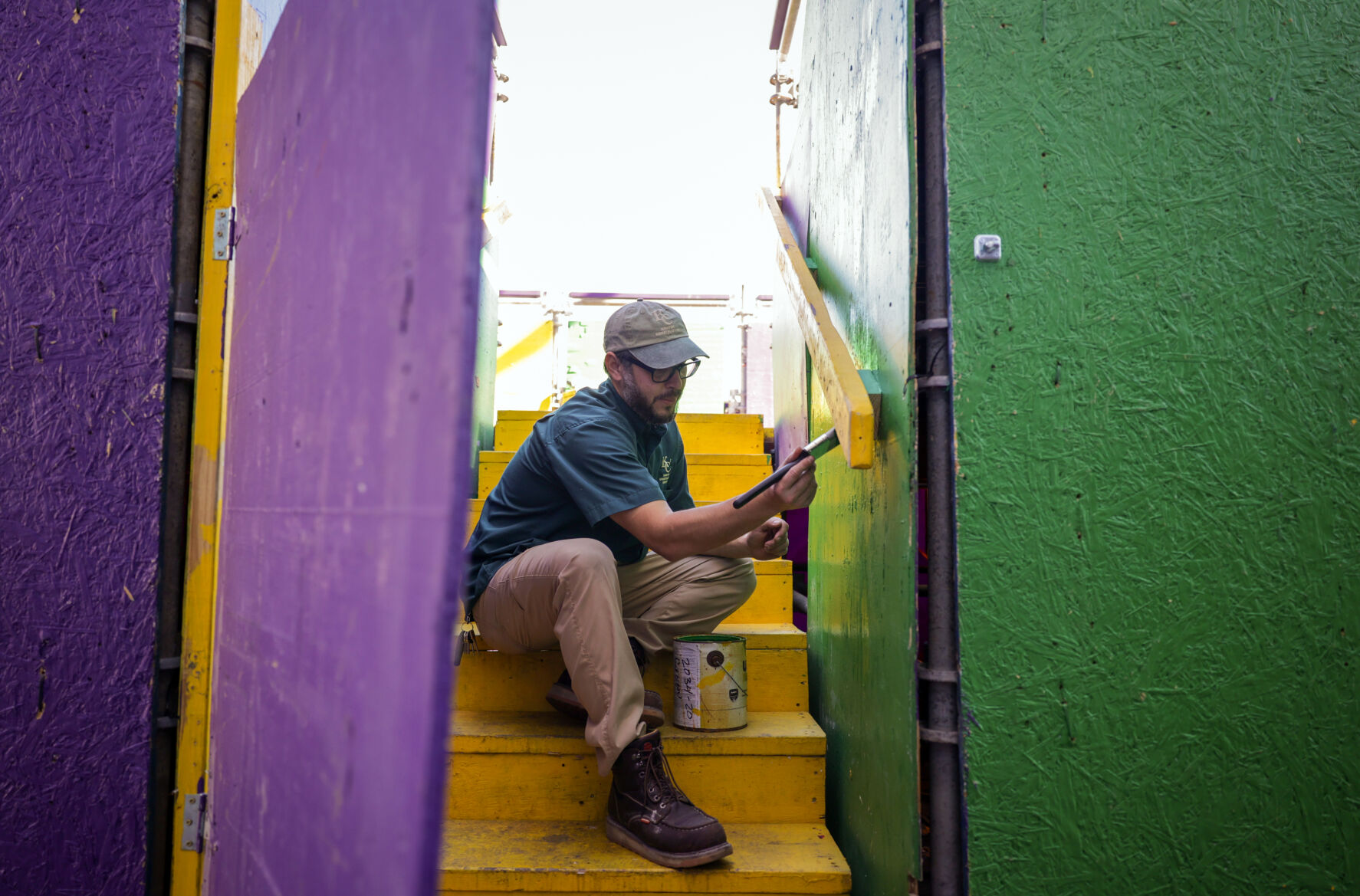 Photos Parade viewing stands go up along St. Charles Avenue for Mardi