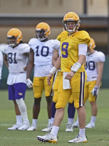 LSU practice report, Aug. 15, 2018: Joe Burrow takes 1st snaps; Clyde  Edwards-Helaire returns