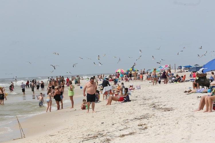 Does banning booze on the beach make Spring Break safer or hurt tourism ...