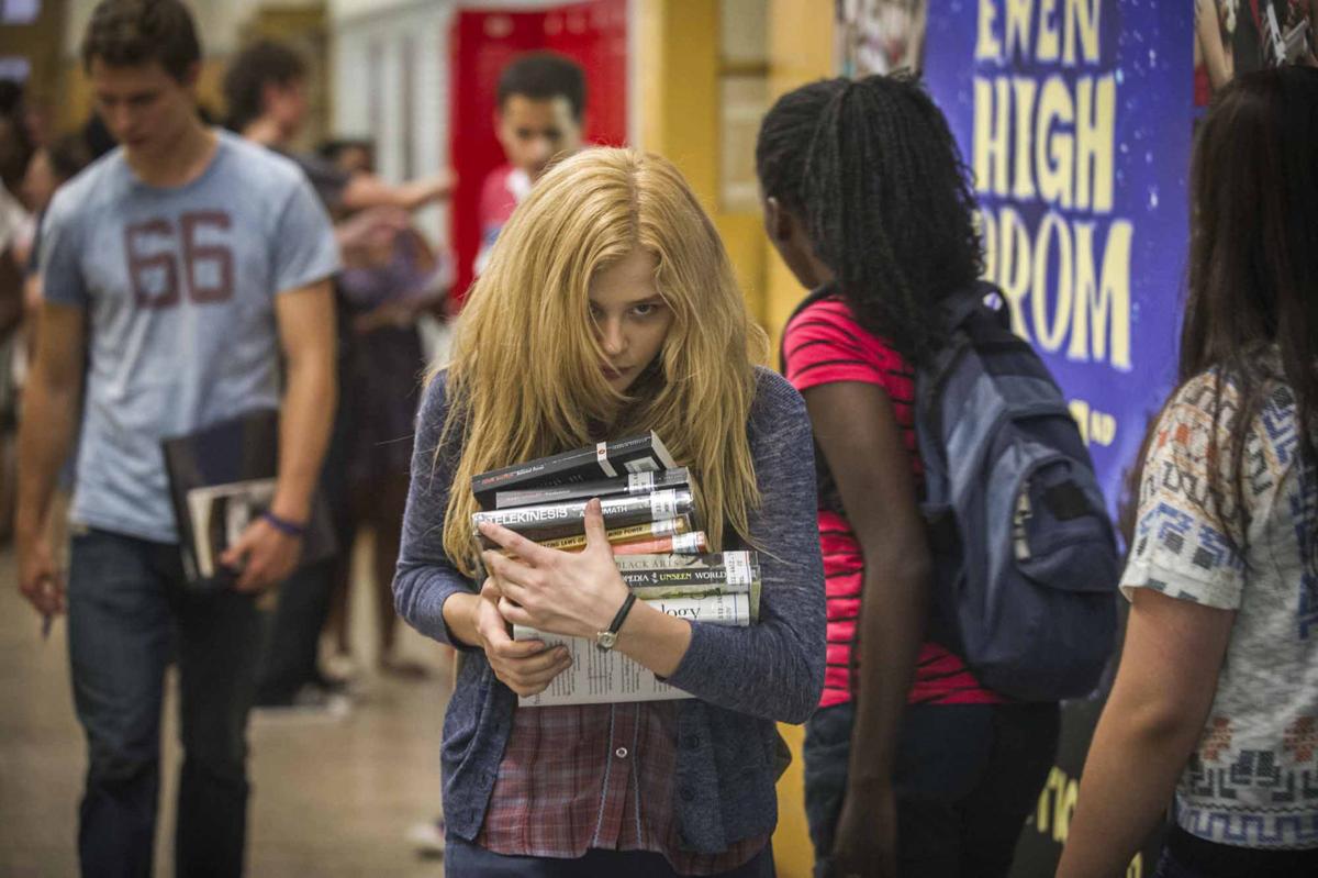 Carrie Movie Review Remake Of Classic Stephen King Tale Offers Little New Movies Tv Nola Com