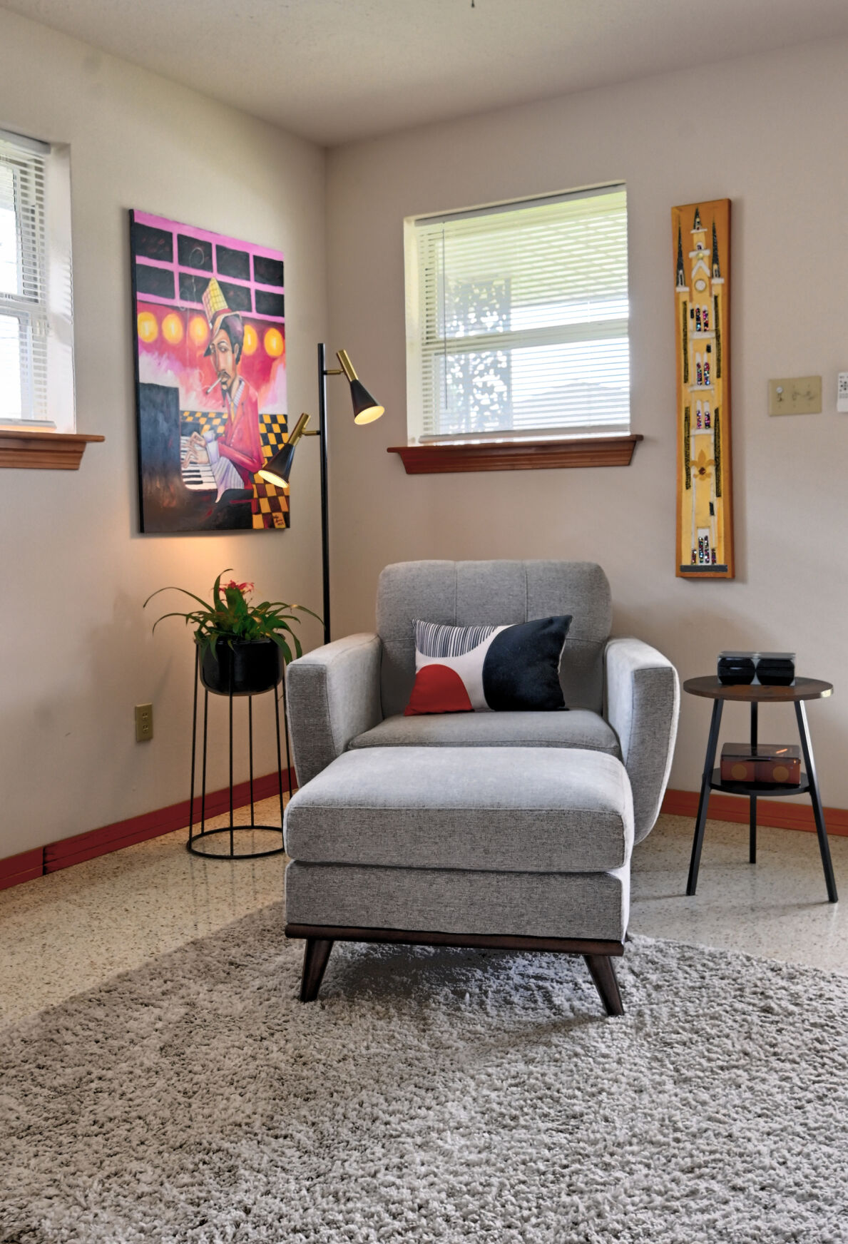 NO.hall.io.adv chair.