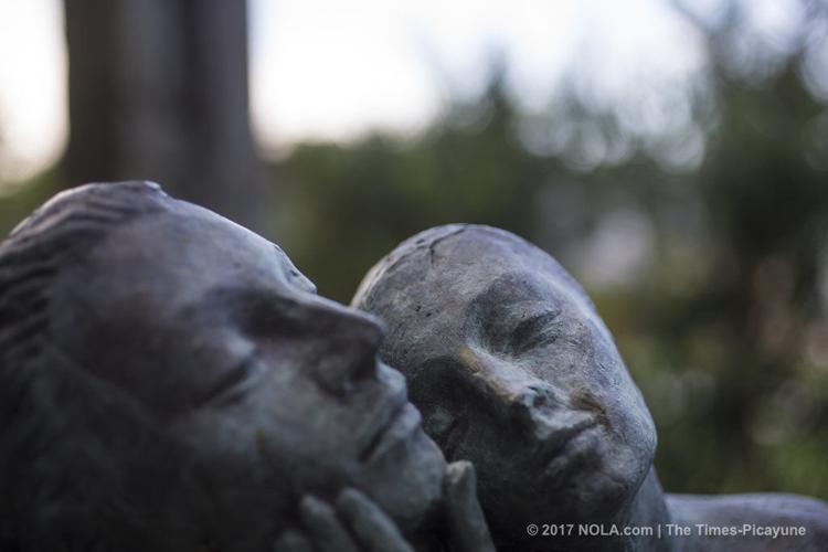 Descubriendo el arte de Enrique Alferez en el paisaje de New Orleans