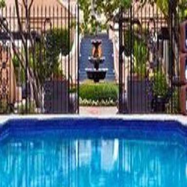 5 New Orleans Hotel Restaurant Pools Where Locals Can Swim
