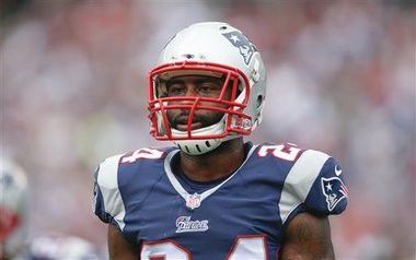 Jets trade CB Revis to Buccaneers - Sports Illustrated