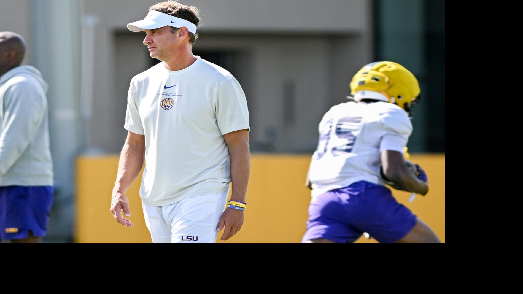 A 5-star defensive end has flipped his pledge from LSU football to Miami