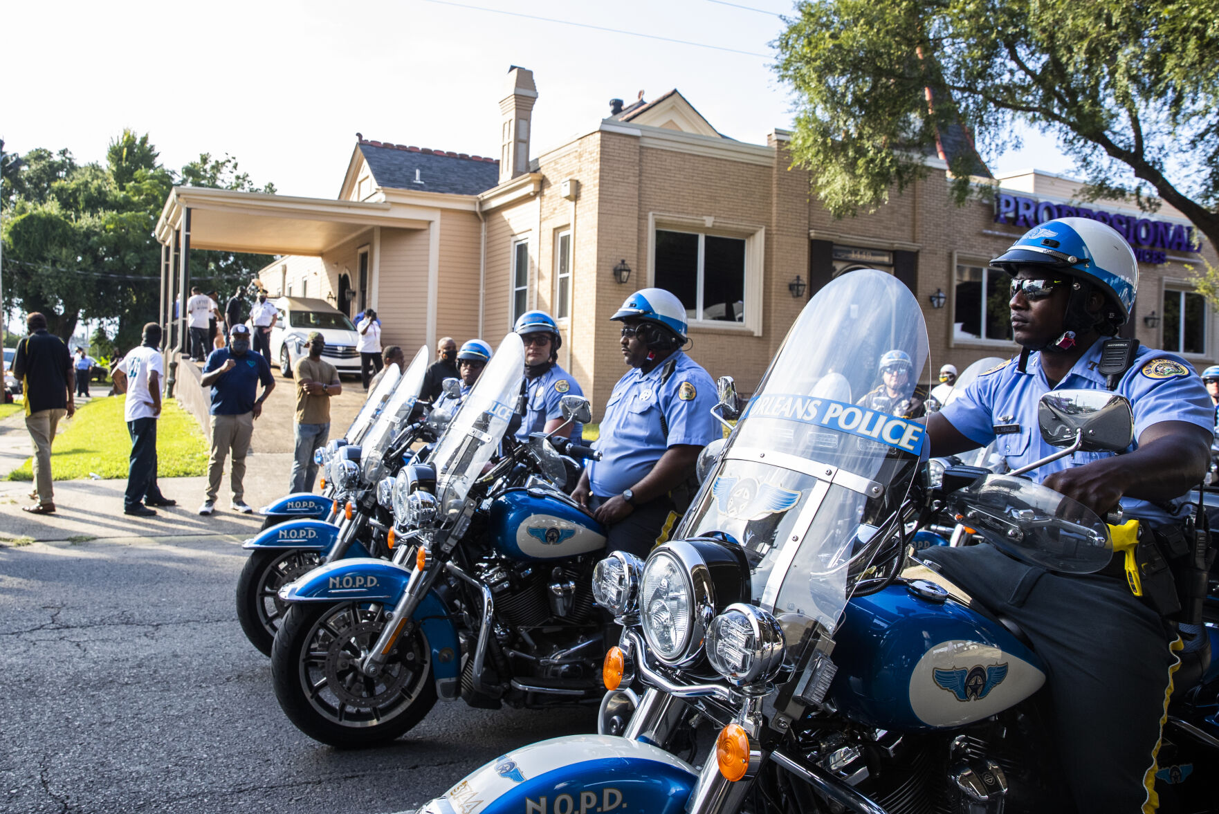 Photos New Orleans police detective Everett Briscoe's body returns home from Houston Photos