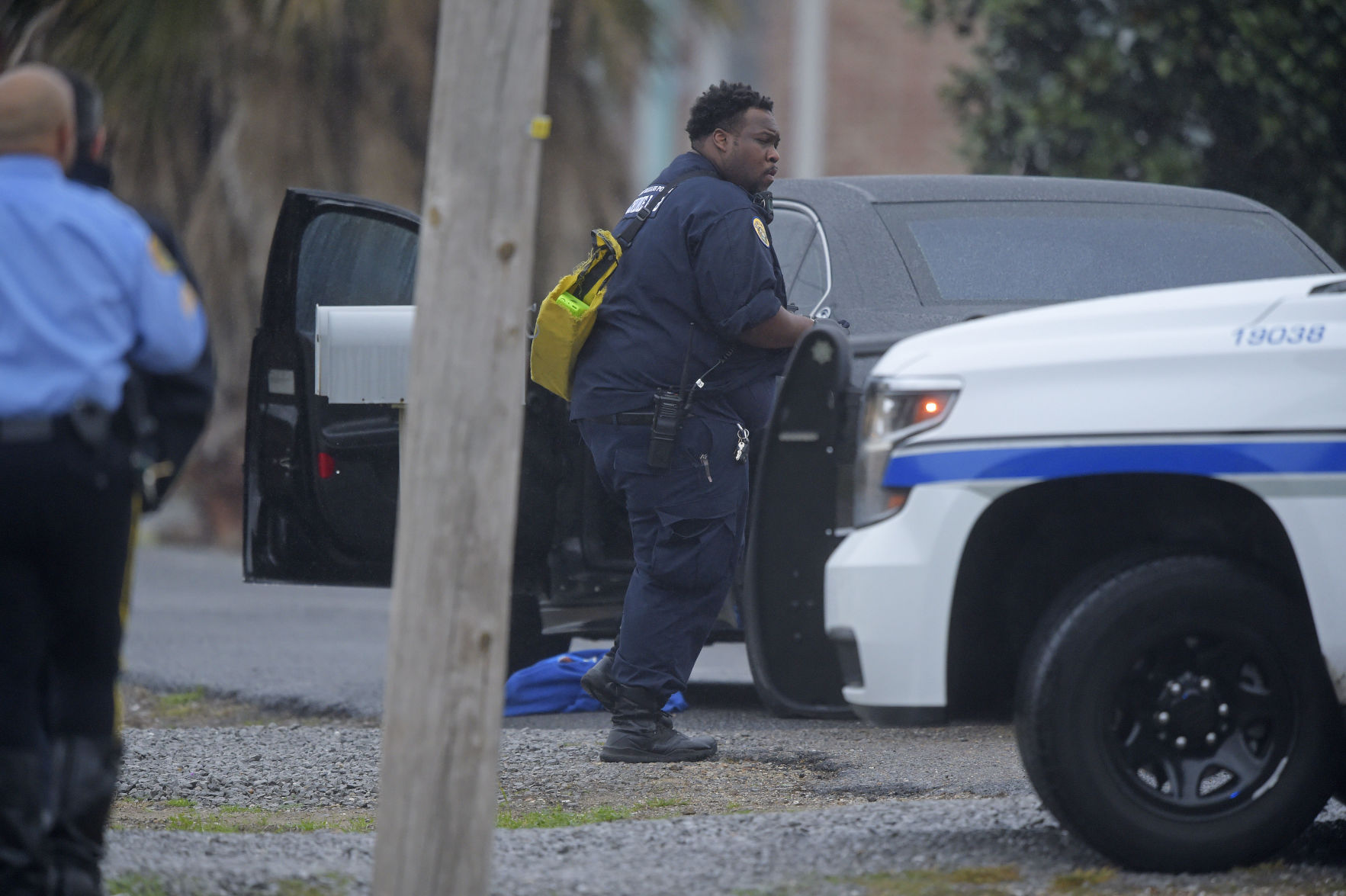 Man in custody after exchanging gunfire with NOPD officer in Gentilly ...