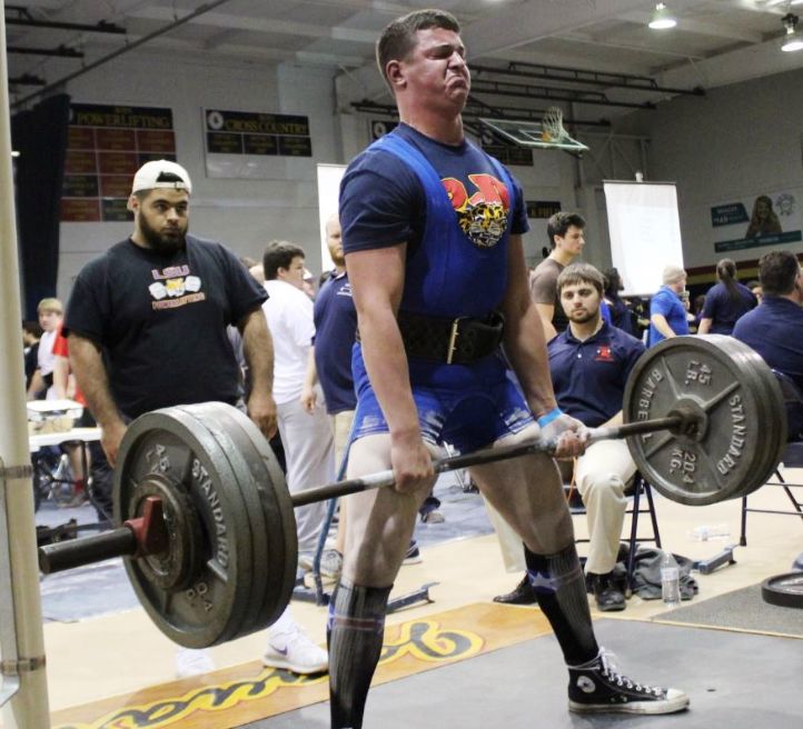 Shut Up and Train: Yelm Powerlifters Place First, Second at State