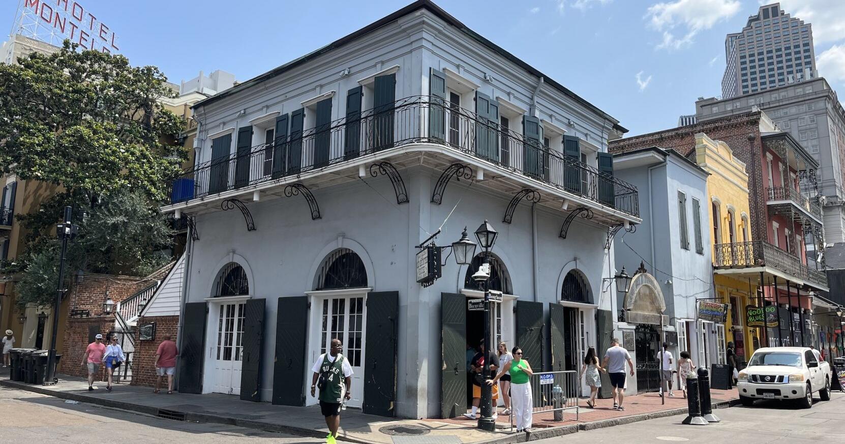 Separating history from hallucination at Old Absinthe House | Entertainment/Life - Vimarsana News