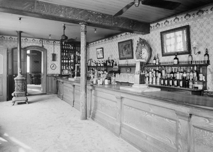 Separating history from hallucination at Old Absinthe House ...