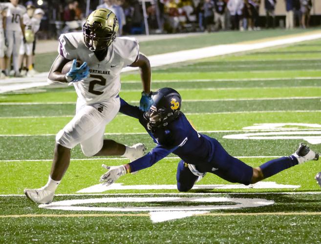 Northlake blocks out the distractions, cruises to 35-7 homecoming win ...