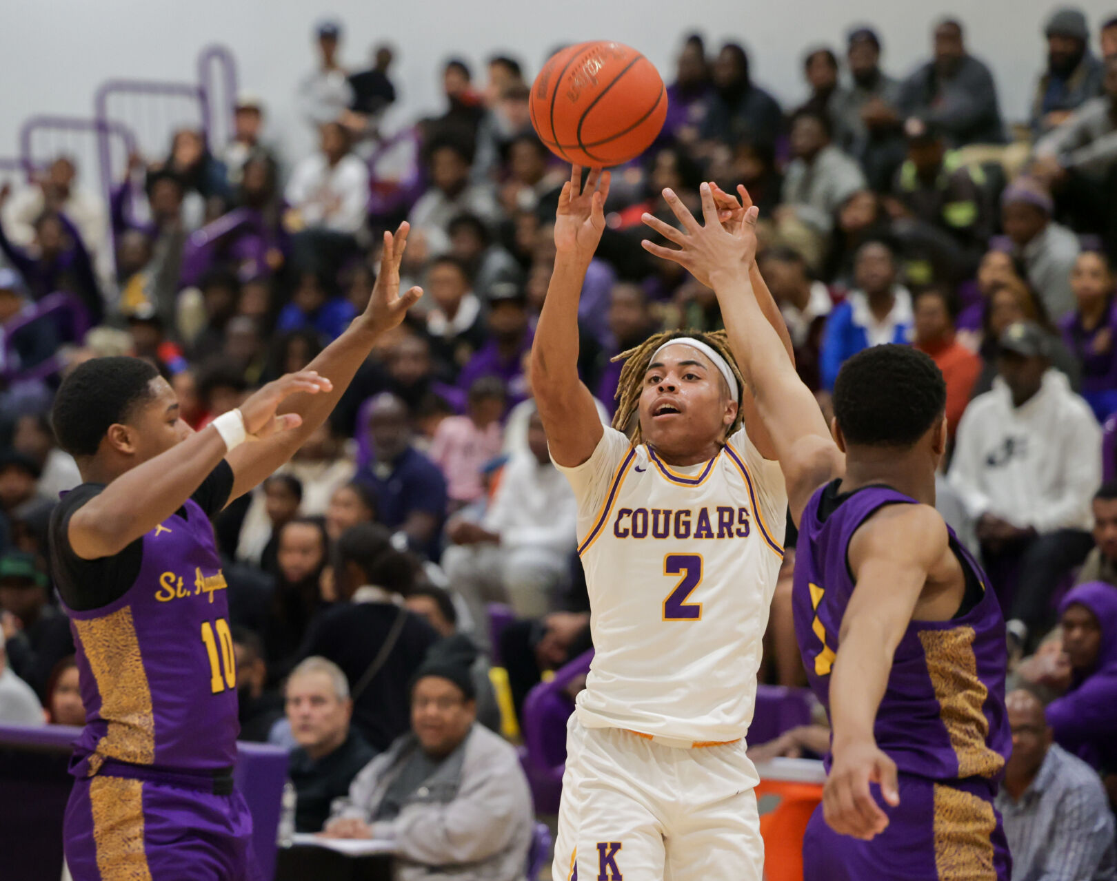 Edna Karr on Track to Clinch District 9-5A Boys Basketball Title
