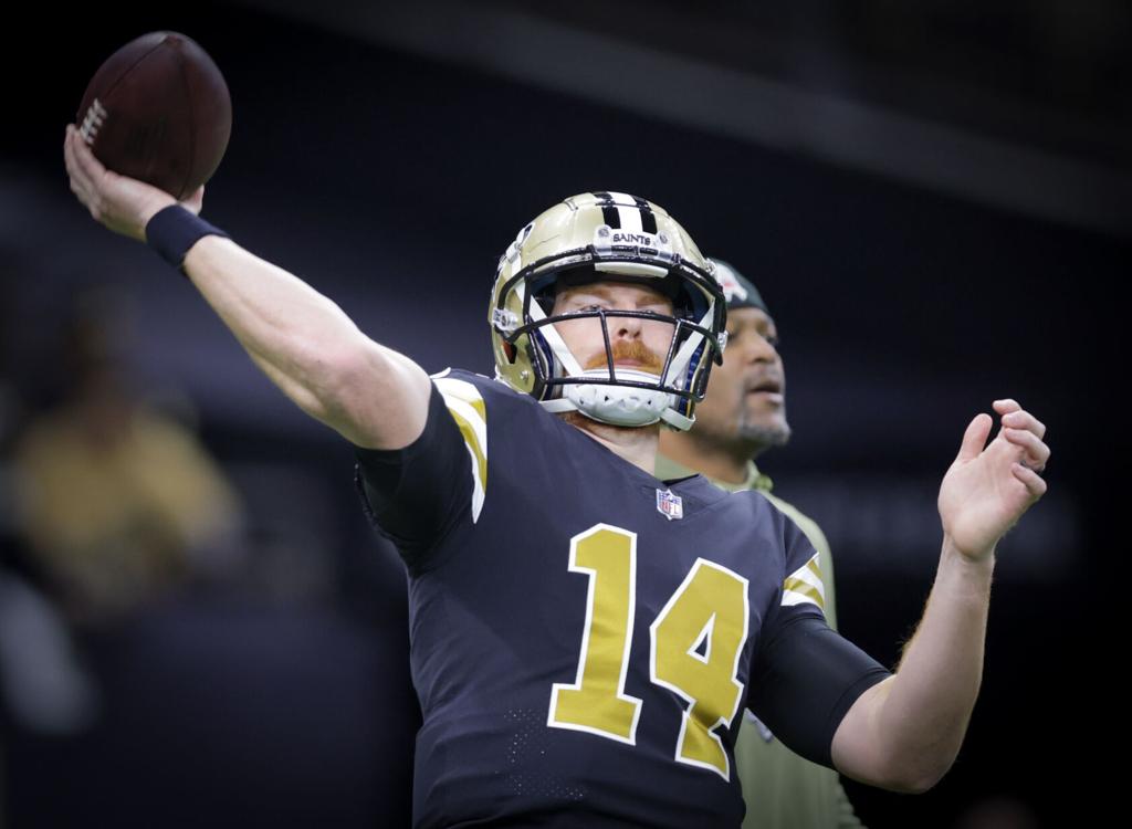 Saints' Taysom Hill is a do-it-all quarterback - Los Angeles Times